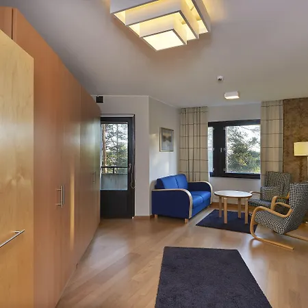 ホテル Scandic Laajavuori